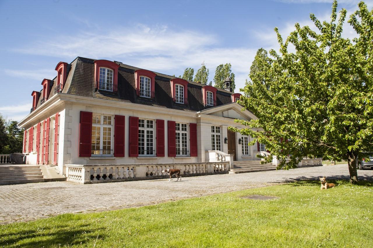 Отель Le Domaine De Barbizon Saint-Martin-en-Biere Экстерьер фото